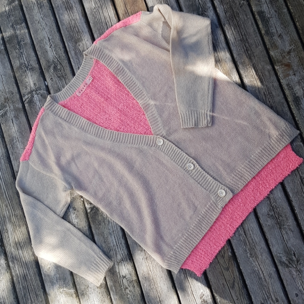🌾3/$50🌾 hot pink oversized cardigan